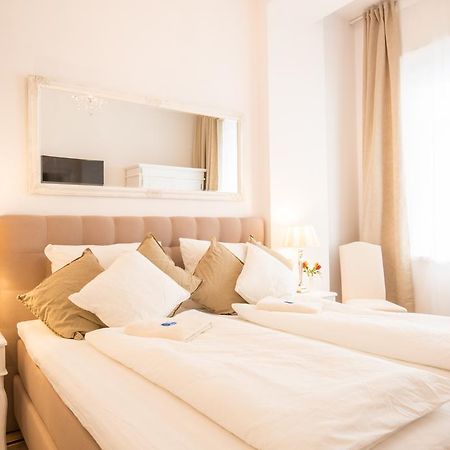 Fritz By Rockchair Apartments L Superhost Status L 3 Bedrooms Boxspringbeds 2 Bathrooms 2 Kitchen - Cozy Family & Business Flair Welcomes You! Berlim Exterior foto