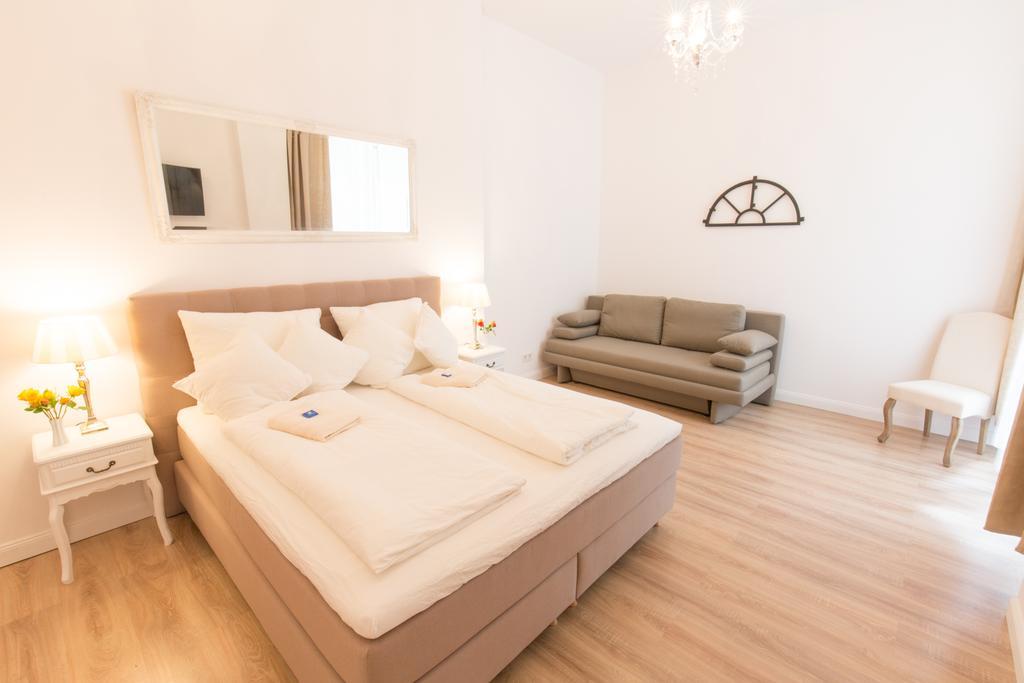Fritz By Rockchair Apartments L Superhost Status L 3 Bedrooms Boxspringbeds 2 Bathrooms 2 Kitchen - Cozy Family & Business Flair Welcomes You! Berlim Exterior foto