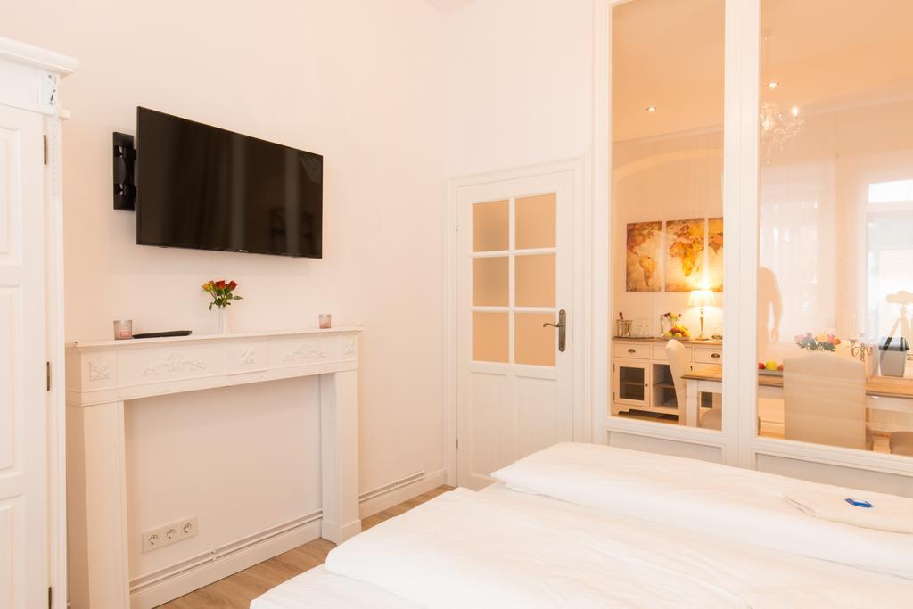 Fritz By Rockchair Apartments L Superhost Status L 3 Bedrooms Boxspringbeds 2 Bathrooms 2 Kitchen - Cozy Family & Business Flair Welcomes You! Berlim Exterior foto